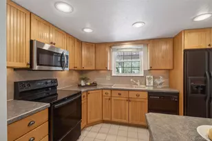 2558 S Vaughn Way, Aurora, CO 80014 - Photo 14