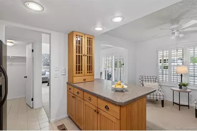 2558 S Vaughn Way #D, Aurora, CO 80014 - Photo 12