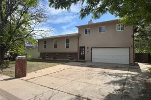 2012 S Ivory St, Aurora, CO 80013 - Photo 10