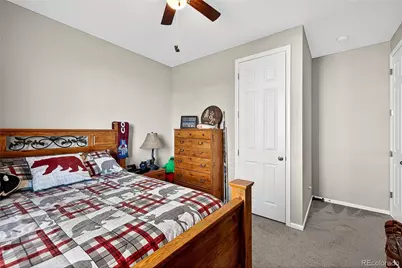 26811 E Byers Avenue, Aurora, CO 80018 - Photo 32