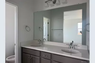 587 S Richfield Street, Aurora, CO 80017 - Photo 18