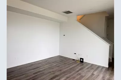 587 S Richfield Street, Aurora, CO 80017 - Photo 8