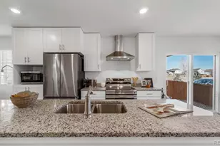 12928 E 103rd Pl, Commerce City, CO 80022 - Photo 2