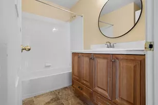 21934 E Oxford Pl, Aurora, CO 80018 - Photo 24