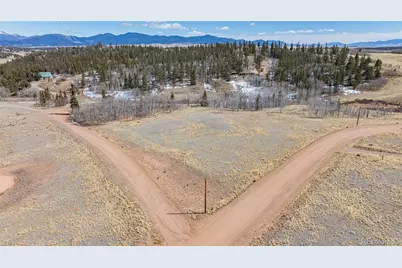 600 Pronghorn, Jefferson, CO 80456 - Photo 2