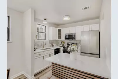 10950 W Florida Avenue #304, Lakewood, CO 80232 - Photo 8