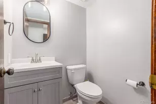 8752 E Amherst Dr, Denver, CO 80231 - Photo 16