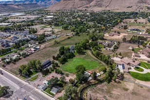 5221 McIntyre St, Golden, CO 80403 - Photo 2