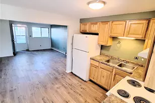 1065 Magnolia St, Colorado Springs, CO 80907 - Photo 4