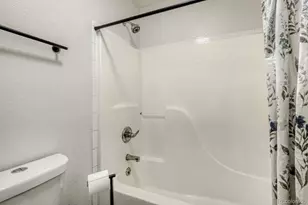 5207 W 16th St, Greeley, CO 80634 - Photo 14