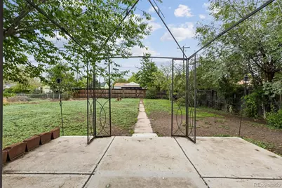 1100 Kingston Street, Aurora, CO 80010 - Photo 20