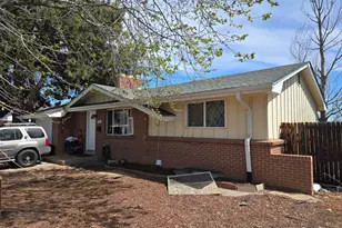 926 Potomac Ct, Aurora, CO 80012 - Photo 1