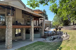 49 Golden Eagle Ln, Littleton, CO 80127 - Photo 2
