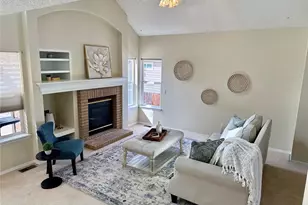 10237 Song Sparrow Ln, Highlands Ranch, CO 80129 - Photo 2