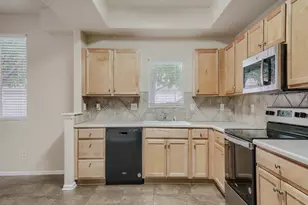 16821 E Hawaii Dr, Aurora, CO 80017 - Photo 10