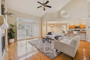 1011 S Valentia Street, Denver, CO 80247 - Photo 6