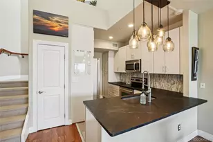 9059 E Panorama Cir, Englewood, CO 80112 - Photo 10