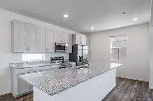 10087 Scranton Ct, Commerce City, CO 80022 - Photo 4