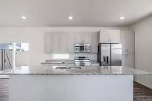 10087 Scranton Ct, Commerce City, CO 80022 - Photo 2