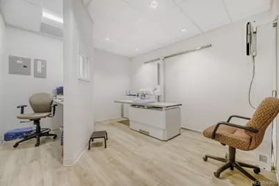 20 W Dry Creek Circle, Littleton, CO 80120 - Photo 16