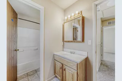 23341 E Saratoga Circle, Aurora, CO 80016 - Photo 16