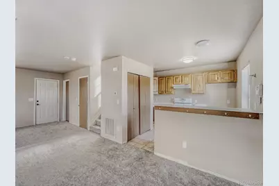 23341 E Saratoga Circle, Aurora, CO 80016 - Photo 6