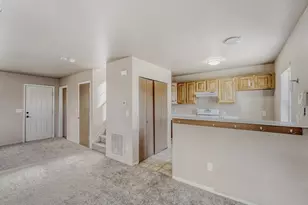 23341 E Saratoga Cir, Aurora, CO 80016 - Photo 6