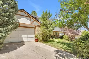 3709 S Walden St, Aurora, CO 80013 - Photo 2