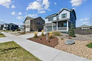 37 S Waterloo St, Aurora, CO 80018 - Photo 2