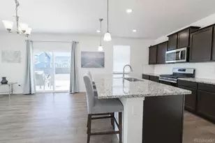 37 S Waterloo St, Aurora, CO 80018 - Photo 10