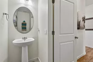 37 S Waterloo St, Aurora, CO 80018 - Photo 6