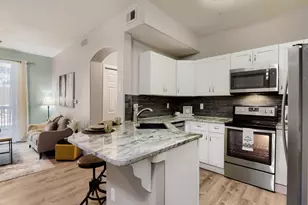 1672 W Canal Cir, Littleton, CO 80120 - Photo 4