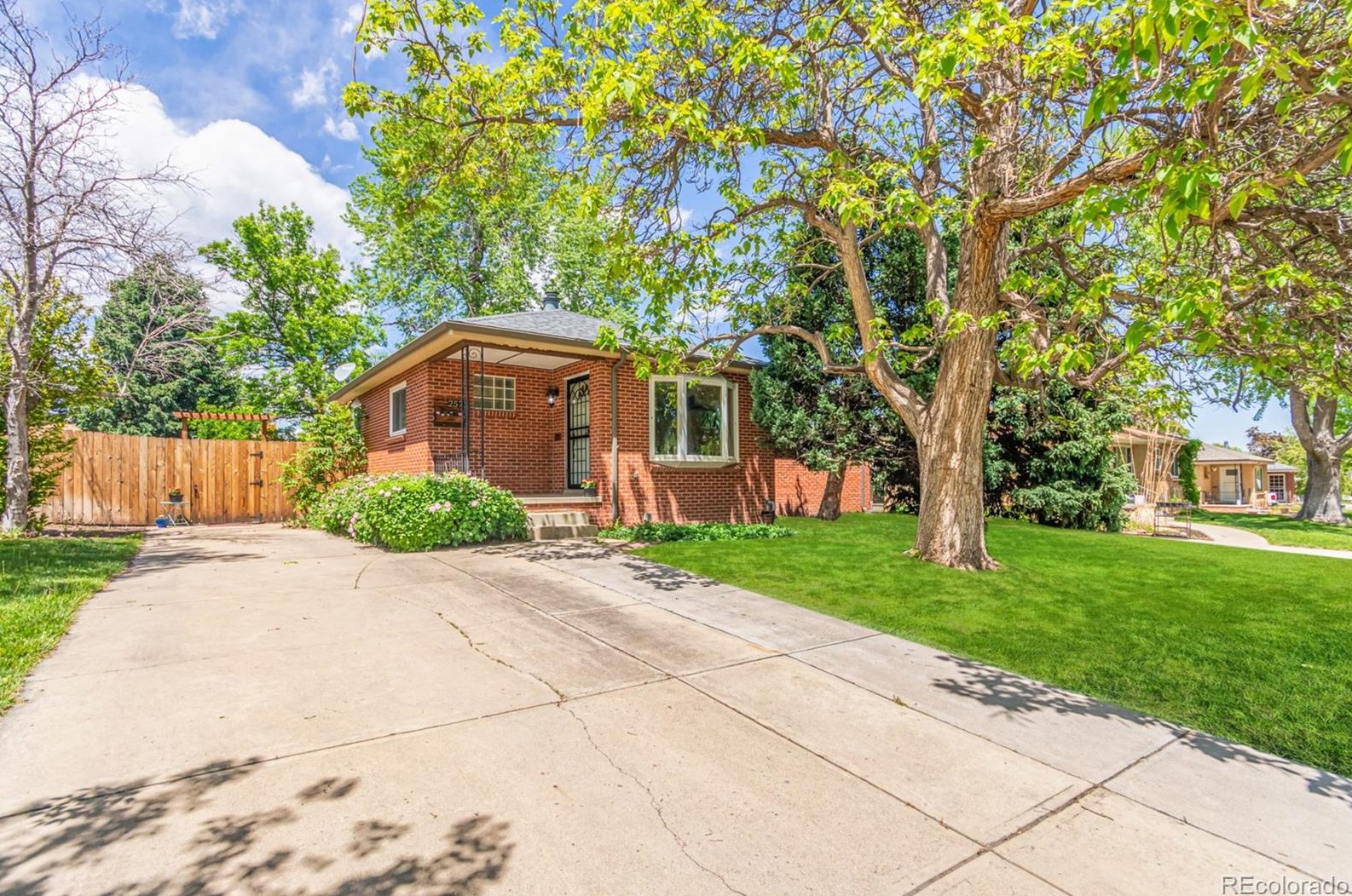 2573 Xavier St, Denver, CO 80219-5615