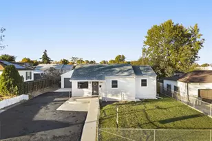 2241 Oak Pl, Thornton, CO 80229 - Photo 14