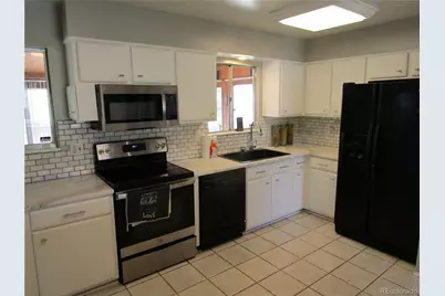 1093 S Macon Way, Aurora, CO 80012 - Photo 10