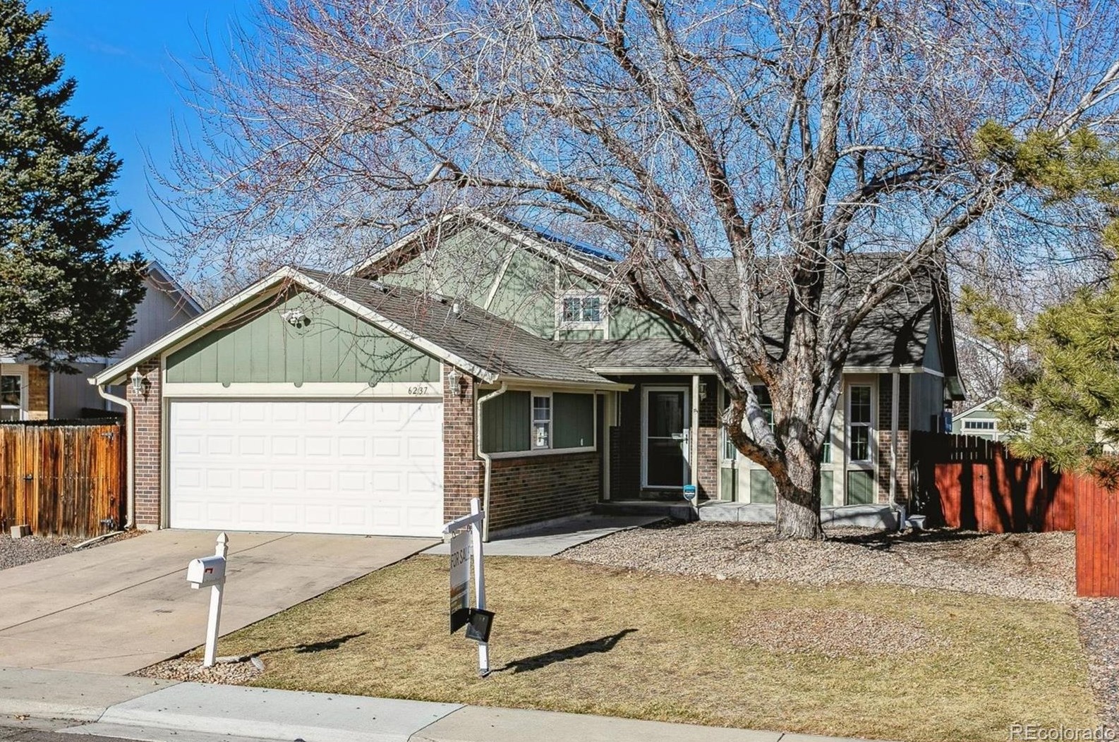 6237 68th Pl, Arvada, CO 80003-4163