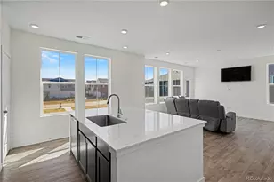 1980 S Fultondale Ct, Aurora, CO 80018 - Photo 16