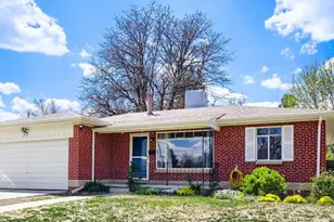 1227 S Harlan St, Lakewood, CO 80232 - Photo 2