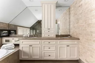 835 Gaylord St, Denver, CO 80206 - Photo 32