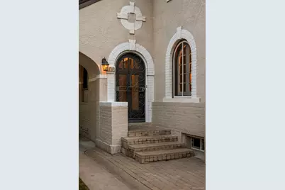 835 Gaylord Street, Denver, CO 80206 - Photo 2