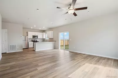48290 Shetland Drive, Bennett, CO 80102 - Photo 4