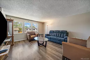5042 Scranton St, Denver, CO 80239 - Photo 4