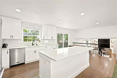 6847 S Magnolia Court, Centennial, CO 80112 - Photo 8
