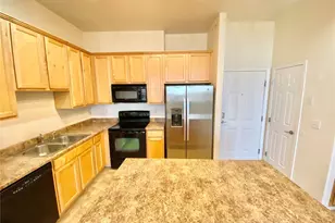 8467 Canyon Rim Cir, Englewood, CO 80112 - Photo 2