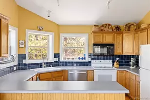 149 Rockledge Cir, Lyons, CO 80540 - Photo 12