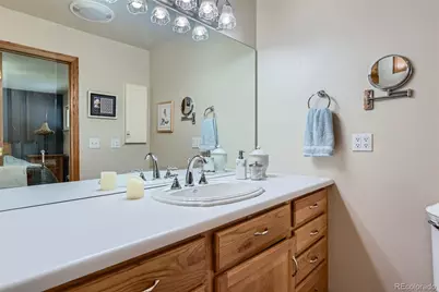 1651 E Kettle Avenue, Centennial, CO 80122 - Photo 18