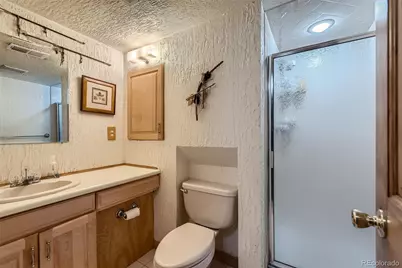 1651 E Kettle Avenue, Centennial, CO 80122 - Photo 24