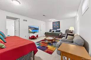 9142 E Amherst Dr, Denver, CO 80231 - Photo 30