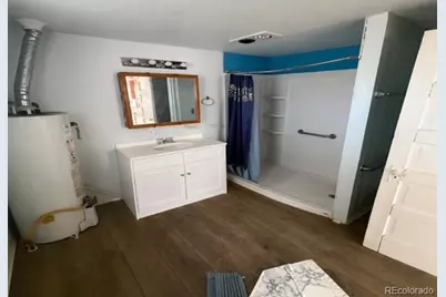 157 Hurt Street, Center, CO 81125 - Photo 8