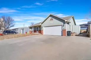 210 Elm St, Bennett, CO 80102 - Photo 28